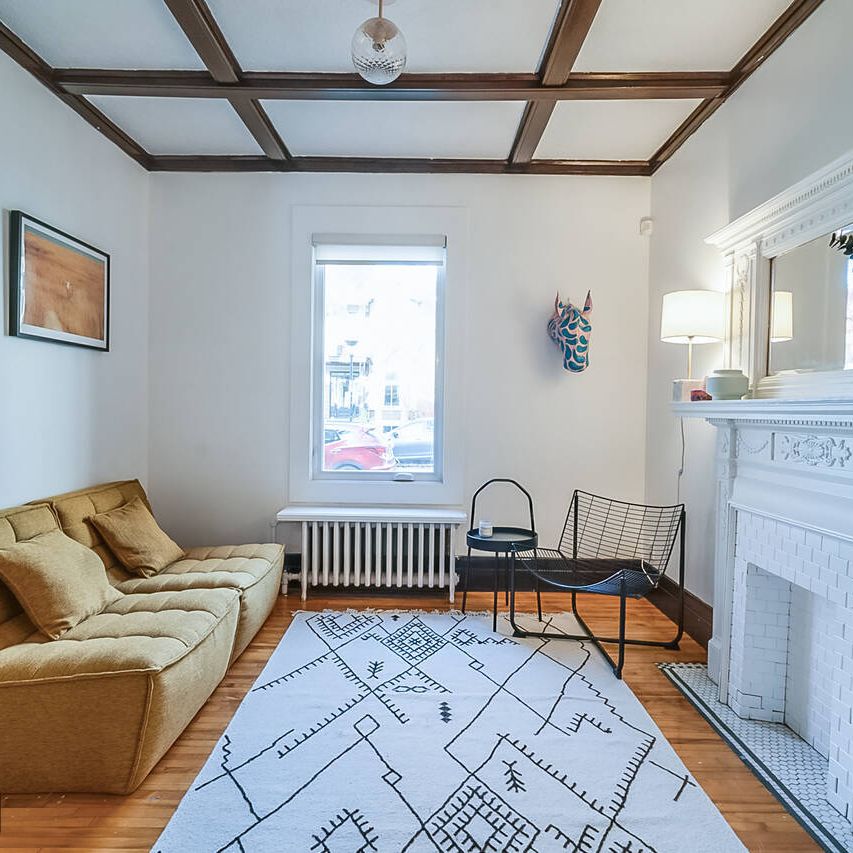 House for rent in Villeray | Semi-furnished and spacious - Photo 1