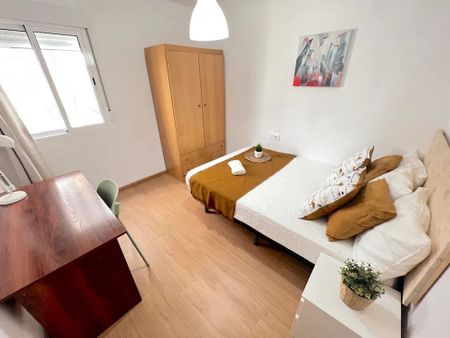 Carrer dAlfara del Patriarca, Valencia, Valencian Community 46025 - Photo 5