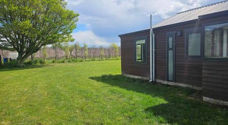 Large rural family home close to Taradale - Photo 5