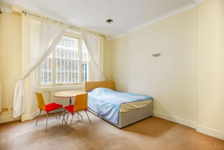Maisonette to rent - Photo 3