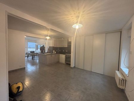 Location maison 4 pièces 137.89 m² à Bernay (27300) - Photo 5