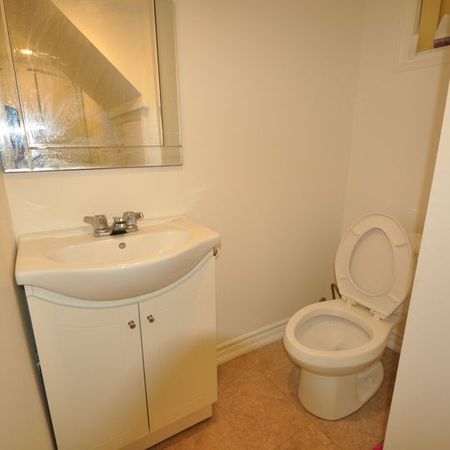 For Lease - 33 Wye Valley Road Unit# Lower Level, Toronto, Ontario - Photo 4