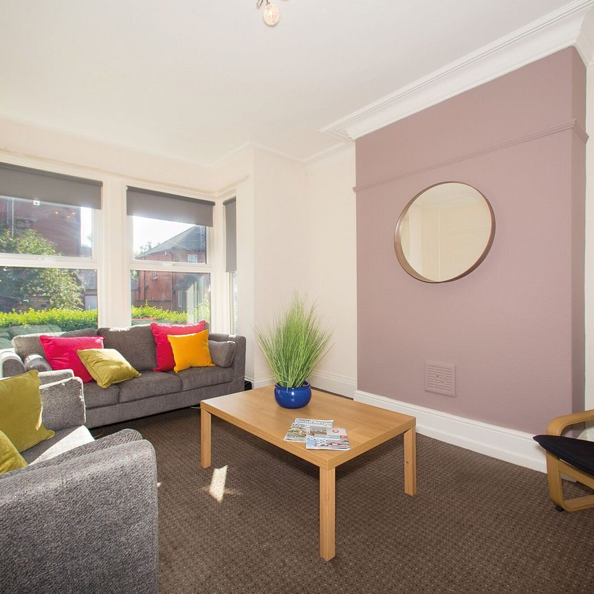 Room 5 – 85 Headingley Mount, Headingley, Leeds, LS6 3EL – 7-Bed Townhouse - Photo 1