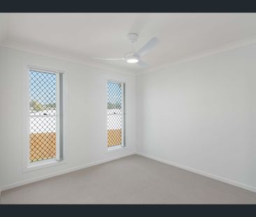 1/40 Kensington Dr, Southside, Qld 4570 - Photo 3