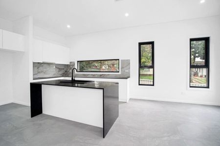 Stunning 4 Bedroom Home in Tregear - Photo 5