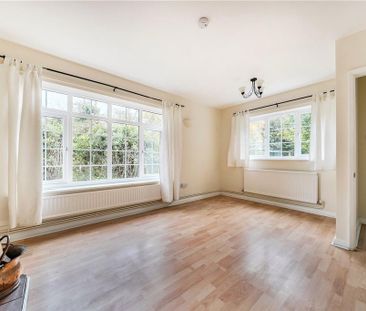 2 bedroom bungalow to rent - Photo 1