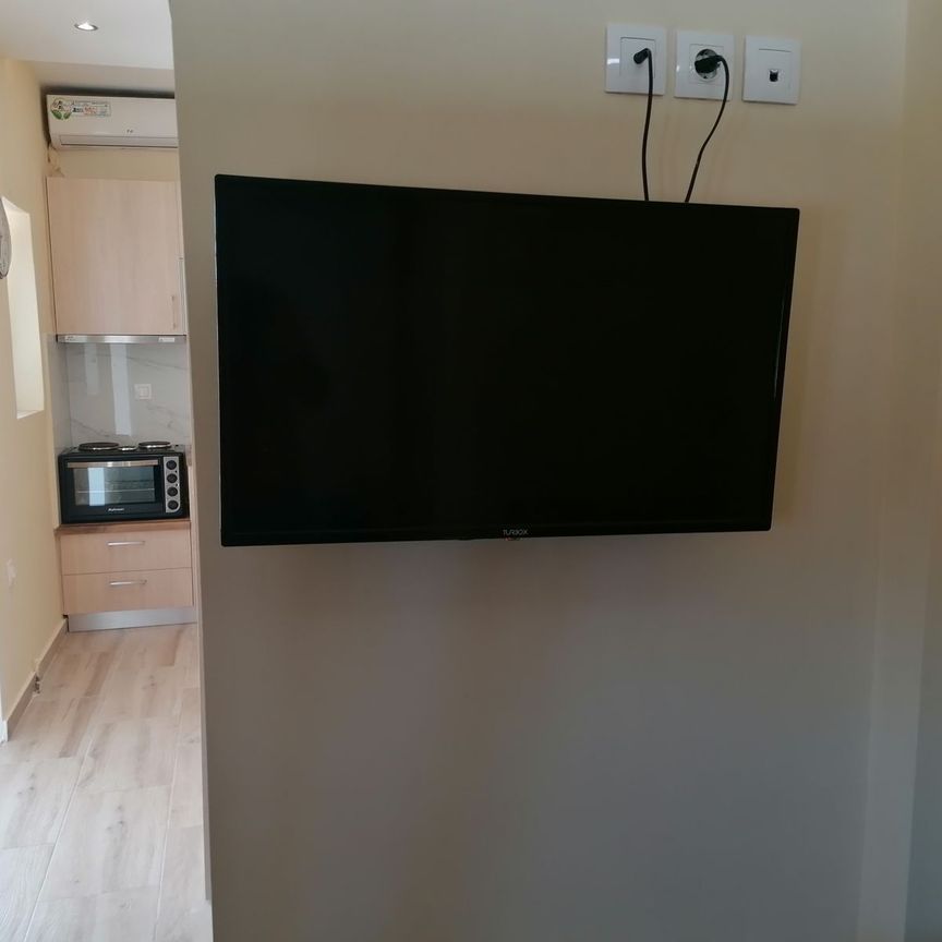 Studio/Γκαρσονιέρα για ενοικίαση Κέντρο (Χαριλάου) - Photo 1