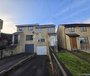 3 bedroom property to rent in Dewsbury - Photo 2