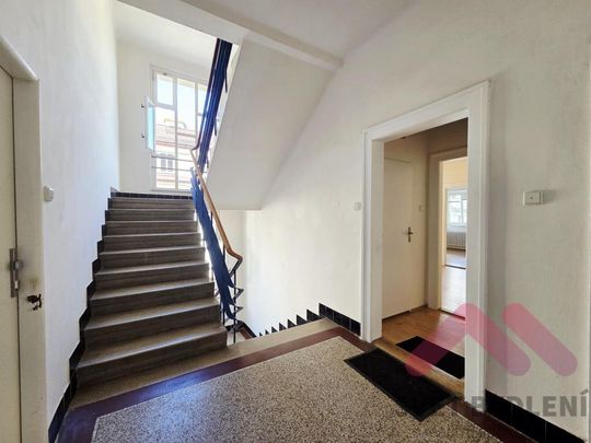 Pronájem bytu 2+kk 38 m2 - Fotografie 1