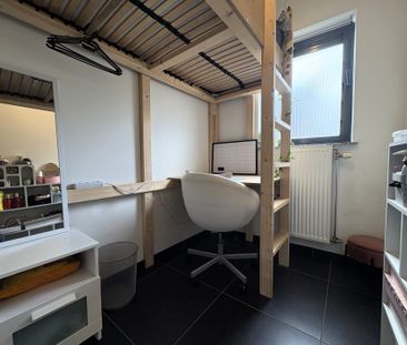 Gelijkvloers appartement met 3 slaapkamers en ruim terras - Photo 4