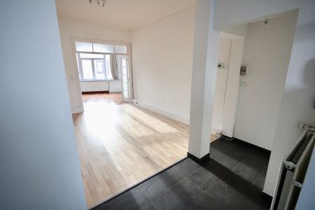 Appartement 1 chambre à 1030 Schaerbeek  Loyer: 870 € - Photo 2