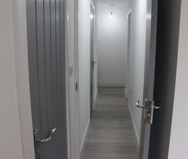 2 bedroom ground floor maisonette to rent - Photo 2