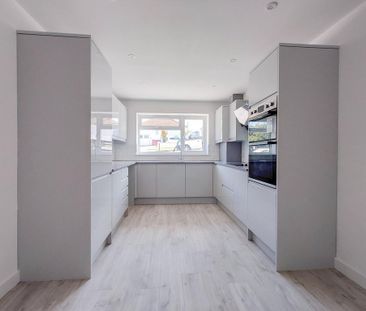 5 bedroom detached house to rent - Photo 6