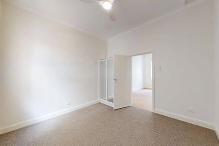 8 Saint James Road, New Lambton NSW 2305 - Photo 5