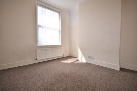 4 bedroom house to rent - Photo 3