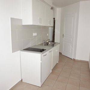 Location Appartement 2 pièces 35m² SENS 89100 - Photo 2