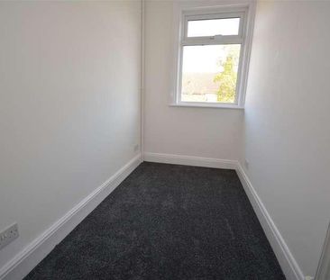 Somerton Avenue, Lowestoft, NR32 - Photo 3