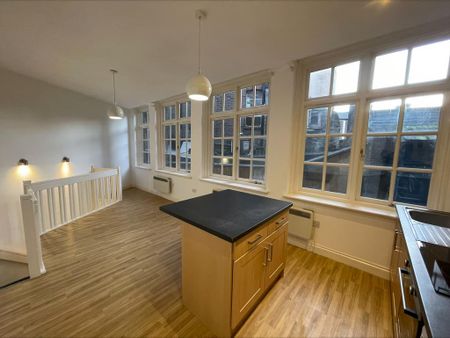 1 bedroom flat to rent - Photo 2