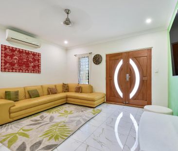 57 Myrtlewood Crescent, - Photo 2