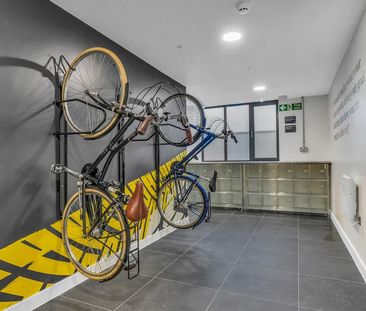 1 bedroom private hall to rent - Photo 1