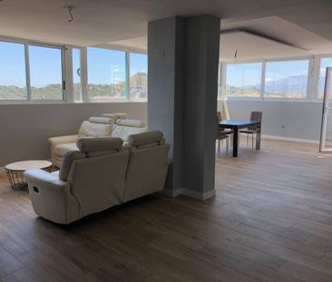 5 bedroom luxury penthouse for rent in Villajoyosa, Spain - Photo 4