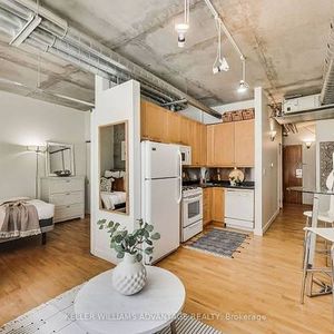 1 Bedroom, 1 Bathroom - Stewart Lofts - Photo 2