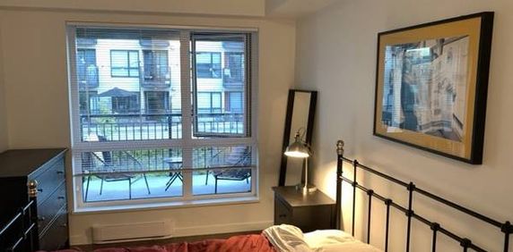 Chinatown furnished condo near Blue Bridge - Photo 2