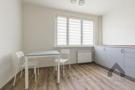 Piękna i wyposażona kawalerka na osiedlu Stałym w Jaworznie do wynajęcia | Spacer 3D - Photo 4