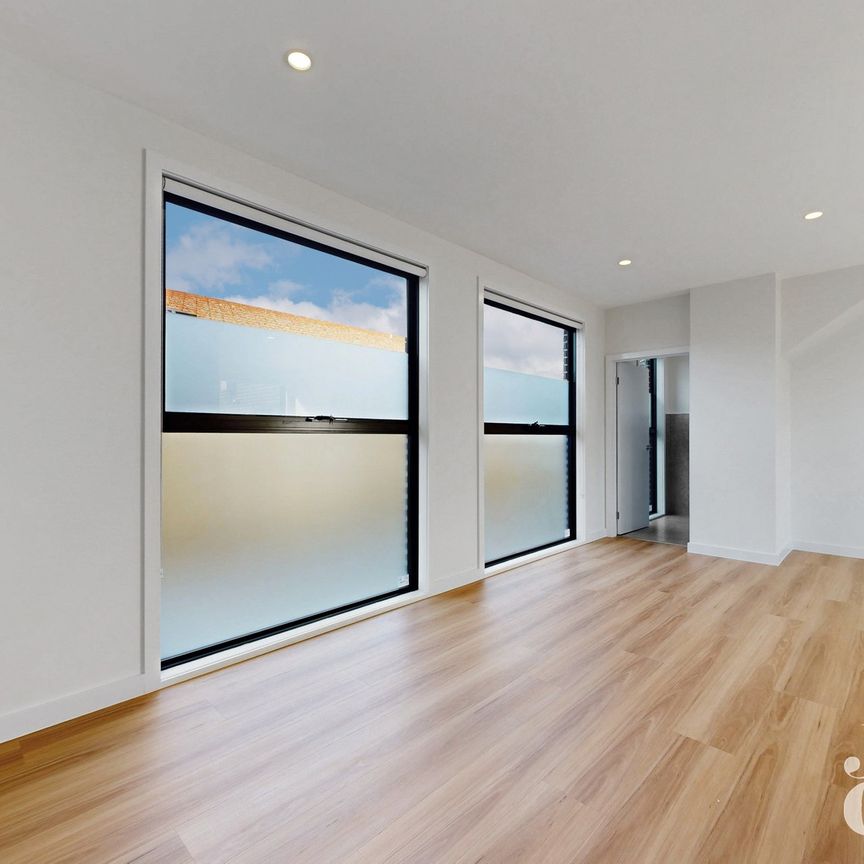 1/6 Wheeler Street, Ormond - Photo 1