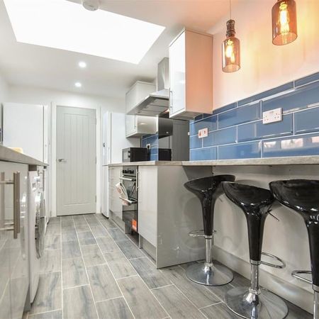 Room in a Shared House, Terry Road, CV1 - Photo 3