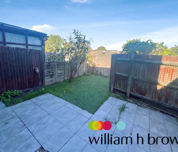 Peterswood, Harlow - Photo 5