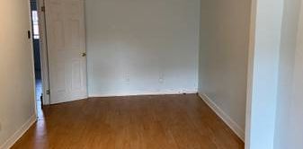 family friendly 5.5 apartment for rent - Photo 2