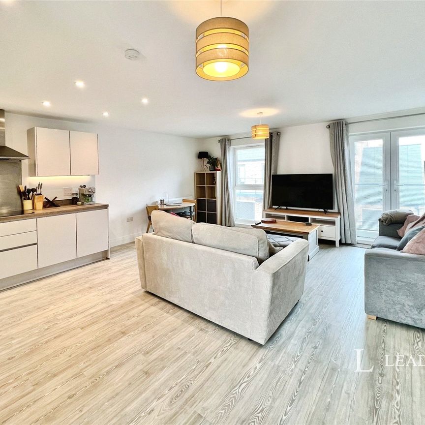 2 bedroom coach house to rent Ailwyn Road, St. Neots, PE19 - Photo 1