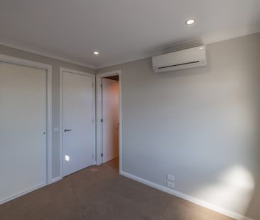 1/3 Jaguar Drive, Clayton VIC 3168 - Townhouse For Rent | Domain - Photo 1