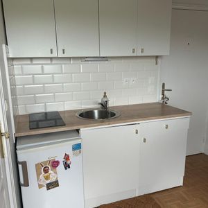 STUDIO A LOUER 25 ROUTE DE CAUMONT 14650 CARPIQUET - Photo 2