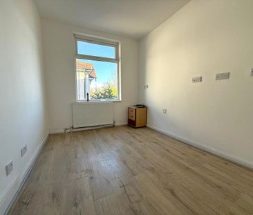 3 bedroom maisonette to rent - Photo 4