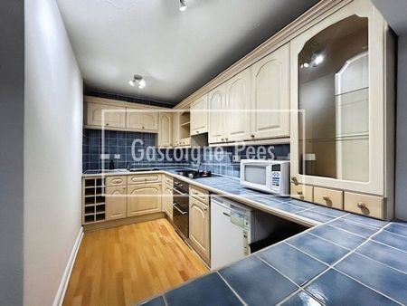 Basingstoke, RG23 - Photo 4