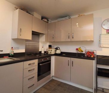 2 bedroom terraced house to rent - Photo 3