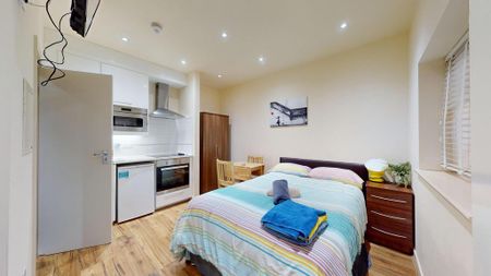 Studio to rent - Photo 5