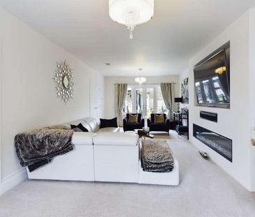 Sandy Lane, Pamber Heath, RG26 - Photo 2