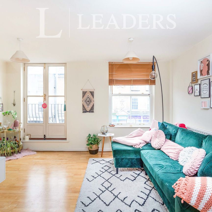 2 bedroom maisonette to rent Castle Street, Buckingham, Buckinghamshire, MK18 - Photo 1
