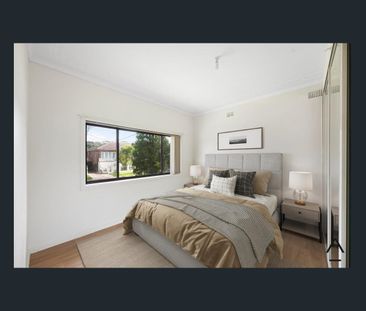 Bright & Modern 2-Bedroom Home with Spacious Yard - Photo 2