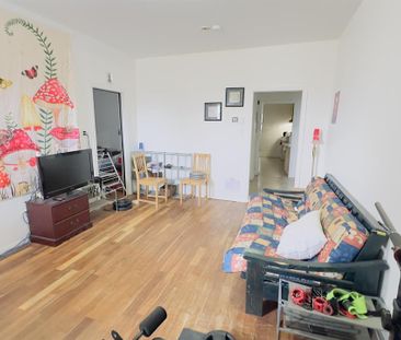 Immeuble - 826-836 Short/901-909 Courcelette Grand 5 1/2 à Louer - Photo 1