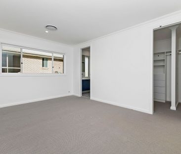 25 Pankhurst Avenue, - Photo 3