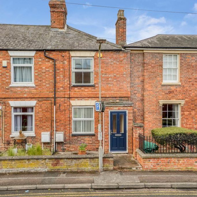 2 bedroom terraced house to rent - Photo 1