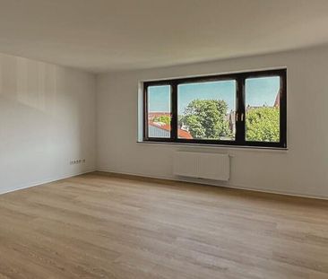 Erstbezug nach Modernisierung: Hochwertige, gut geschnittene 3-Zimmer-Whg. mit Balkon - Foto 3