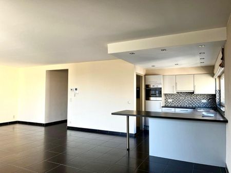 Ruim appartement (101m²) in centrum van Beringen - Foto 2