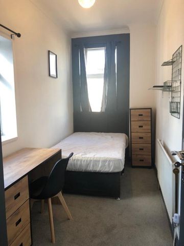 1 bedroom terraced house to rent - Photo 5
