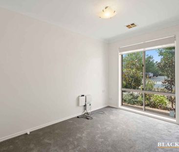 Immaculate family home... - Photo 2