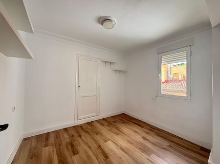 Piso de alquiler en Valencia - Carrer Quart, El Pilar - Photo 4